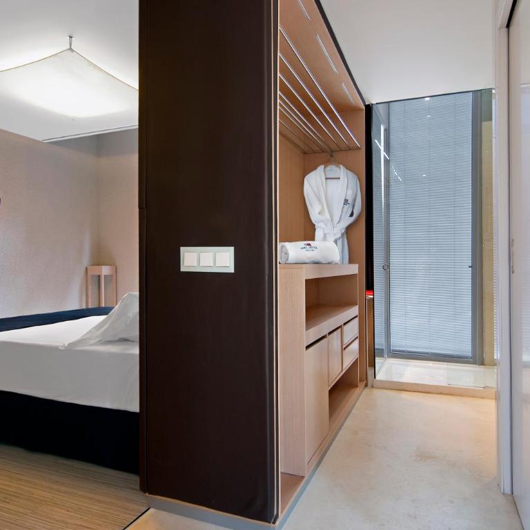 Axel Hotel Barcelona - Adults Only - Superior Double or Twin Room - 2