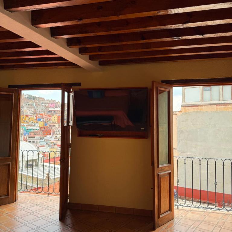 Hotel Antiguo Vapor Categoría Especial - Double Room with Balcony - 2