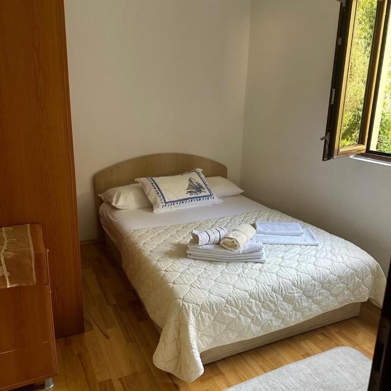 Apartments Ivan - Apartman sa 2 Spavaće Sobe, Balkonom i Pogledom na More - 9