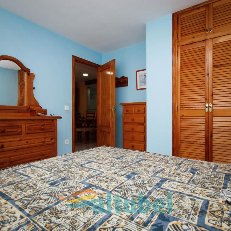 Apartamentos Sorolla - Apartamento de 2 dormitorios con terraza y vistas al mar - 5