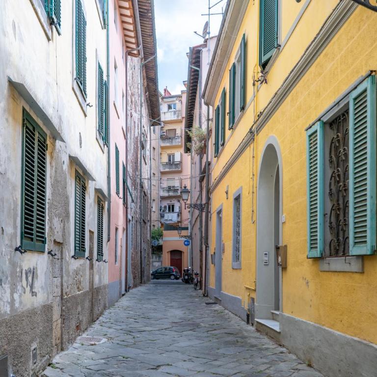 Rentwin - Pisa Garden Retreat - Two-Bedroom Apartment - 12