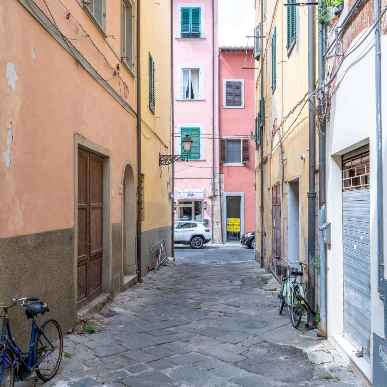 Rentwin - Pisa Garden Retreat - Two-Bedroom Apartment - 35