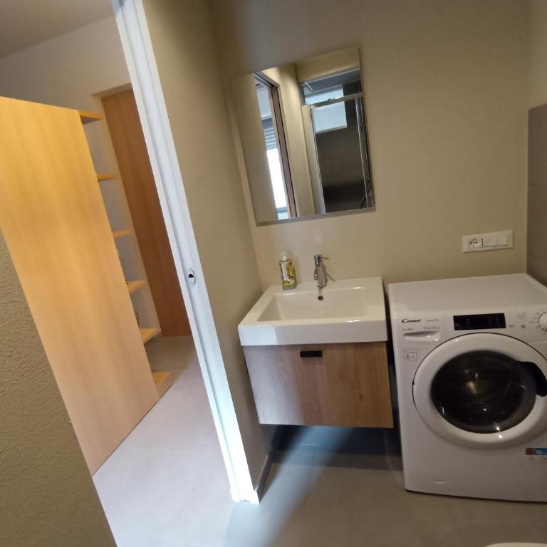 Monolocale in centro vicino al parco Monte Urpinu - Appartamento con 1 Camera da Letto - 10