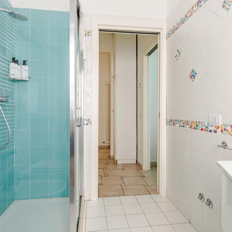 2 Appartamenti in VleCeccarini - 3Bagni - Parcheggio Privato - Mare - Appartamento Superior con 2 Camere da Letto - 23