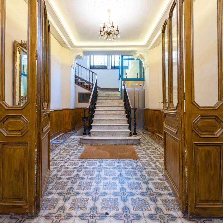Exquisite 2-Br apartment 3 minutes from la Croisette - Apartment - 4