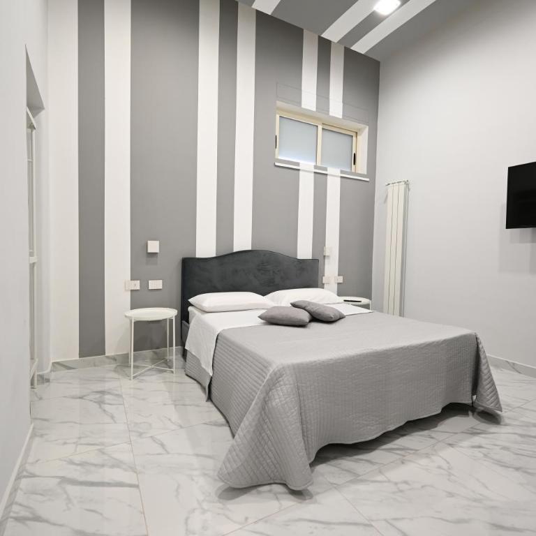 ONE HOUSE POMPEI - One-Bedroom Apartment - 25