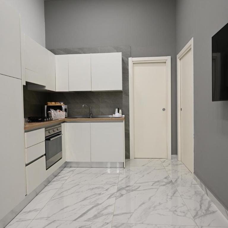 ONE HOUSE POMPEI - One-Bedroom Apartment - 16