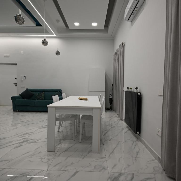 ONE HOUSE POMPEI - One-Bedroom Apartment - 19