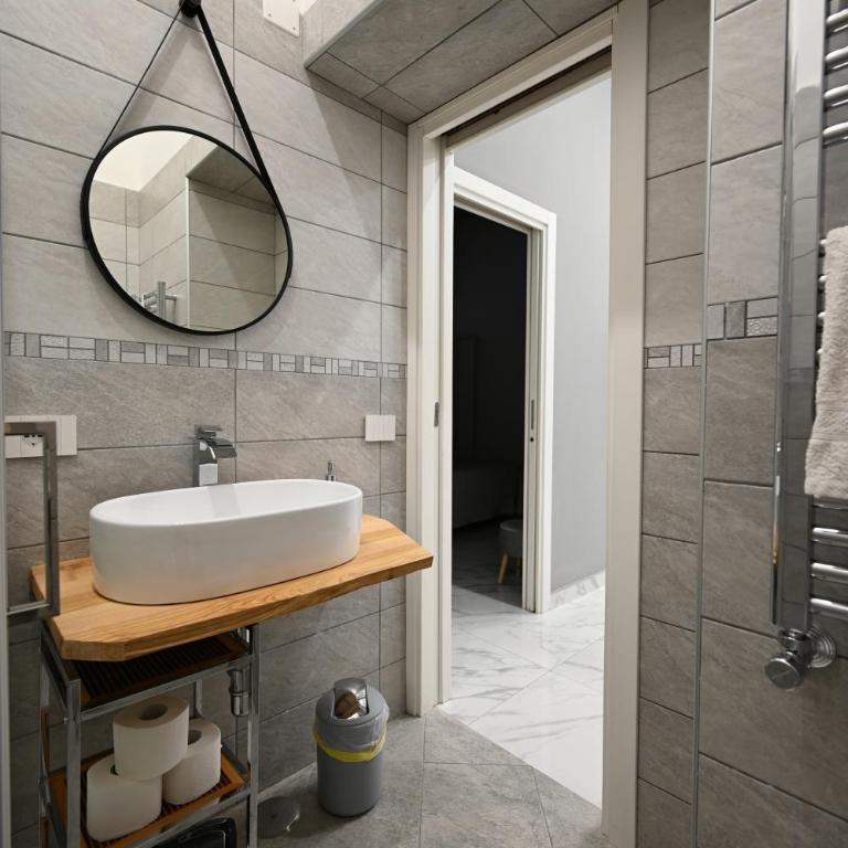 ONE HOUSE POMPEI - One-Bedroom Apartment - 28