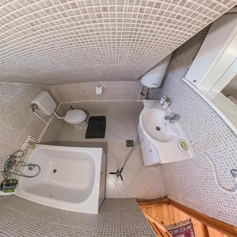 Spacious Wooden House Zabljak Retreat - Three-Bedroom House - 34