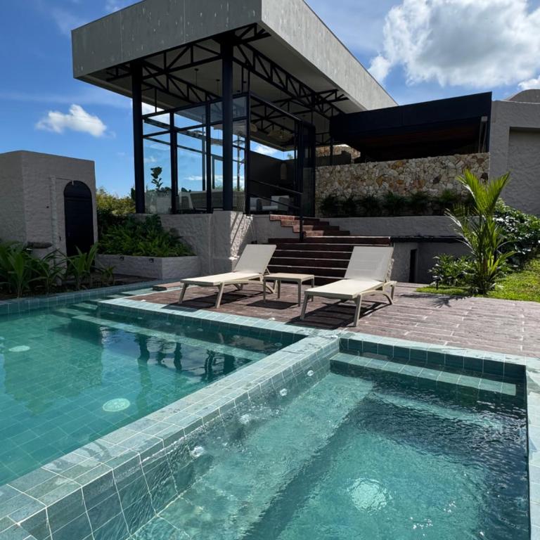 Casa lujosa con piscina y jacuzzi - Villa de 2 dormitorios - 3