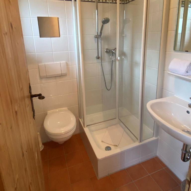 Chalet Jochpass Ferienwohnungen by HOTEL LANIG - Ferienwohnungen mit Zugang zum WellnessSpa im Hotel Lanig - Apartment mit 2 Schlafzimmern - 2