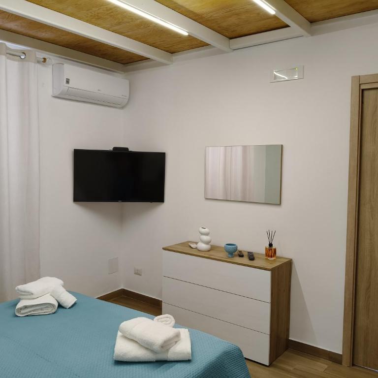 Littlehouse - One-Bedroom Apartment - 7