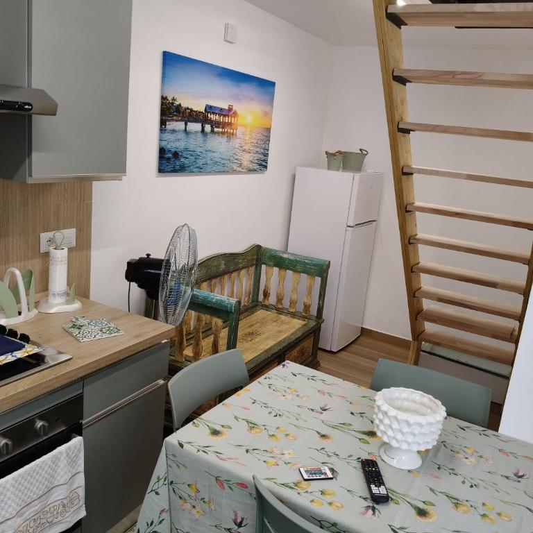 Littlehouse - One-Bedroom Apartment - 9