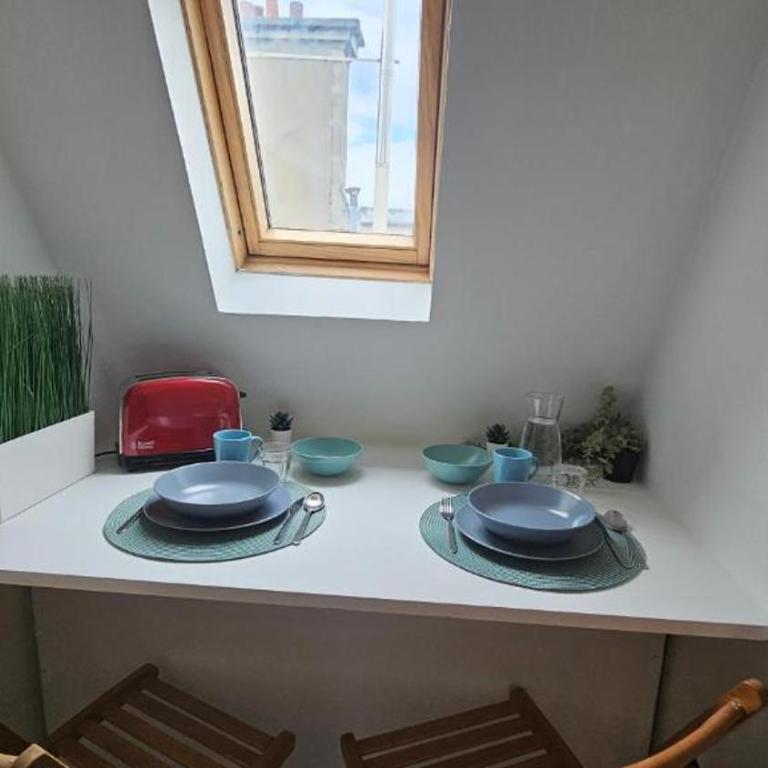 Appartement RENOVE EN PLEIN COEUR DE PARIS SUR L'ILE SAINT LOUIS ! - Appartement 1 Chambre - 16