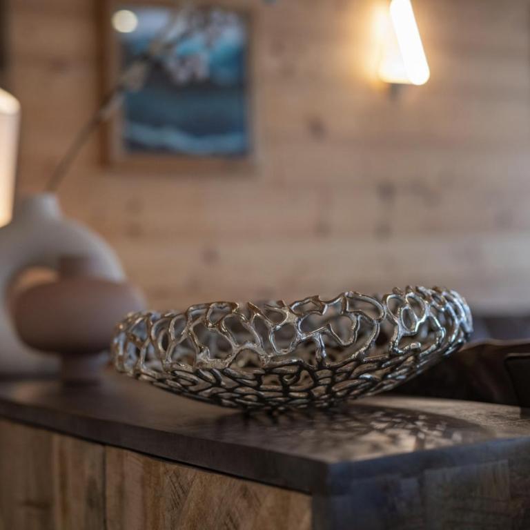 Catered chalet ideal location centre of Alpe d'Huez - 4 en-suite bedrooms - sauna - private home cinema - 10 people - Appartement - 25