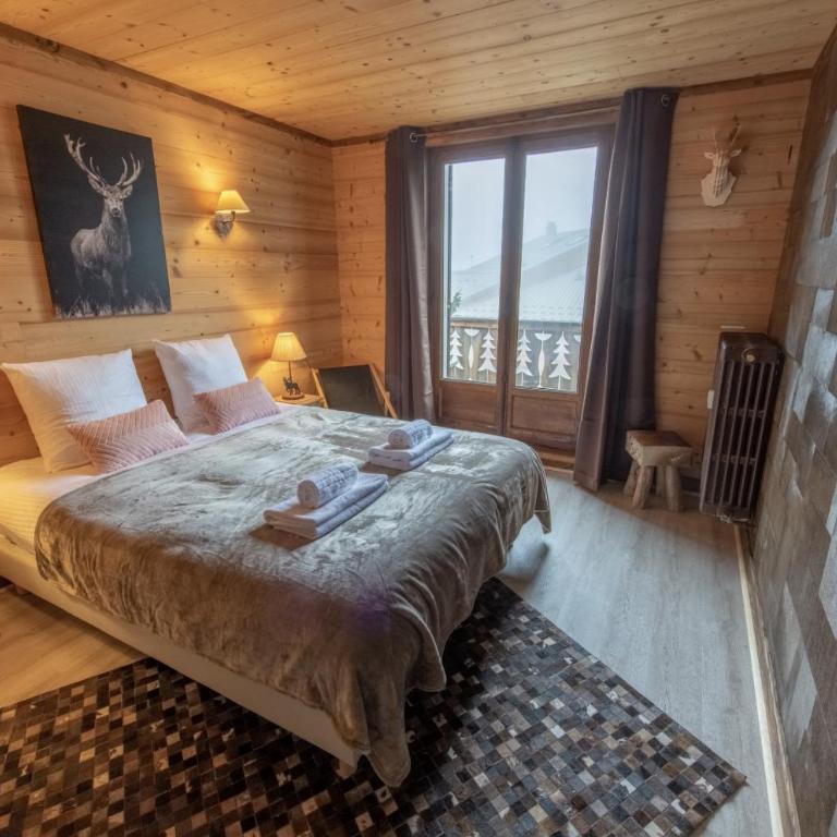 Catered chalet ideal location centre of Alpe d'Huez - 4 en-suite bedrooms - sauna - private home cinema - 10 people - Appartement - 16