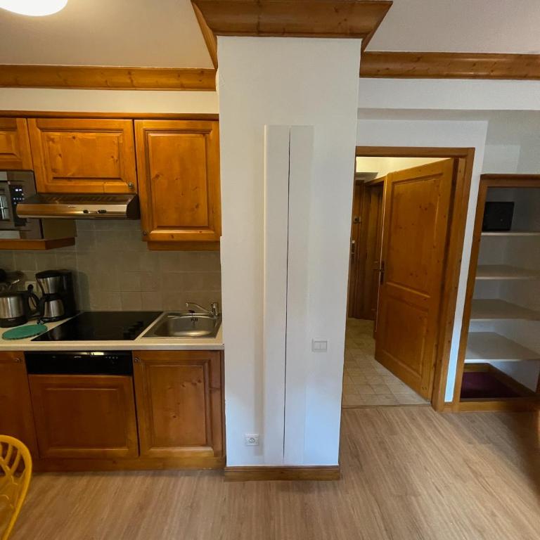 Cozy studio 3 guests, private terrace, inside pool, spa, luxurious residence, ski-in ski-out - One-Bedroom Apartment - 16