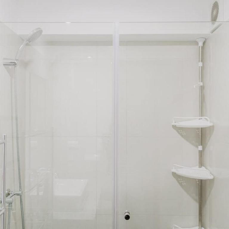 Stylish 2BR Apartment Balcony View - Apartamento - 32