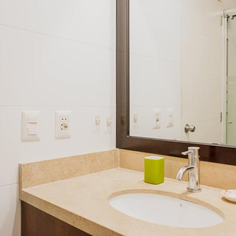 Luxe 2BR Pool & Gym in Miraflores - Apartamento - 11