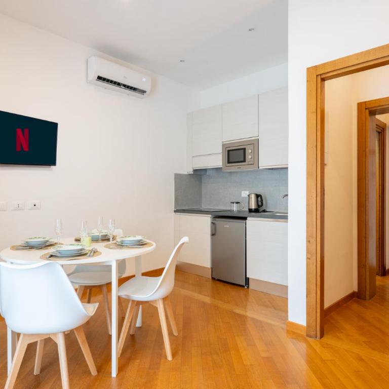 Rentwin-Little Bright Home-Pisa Airport - Appartamento con 1 Camera da Letto - 3