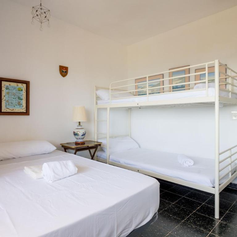 Con terraza con campo fútbol, pin pong con Parking - Apartamento de 2 dormitorios - 5