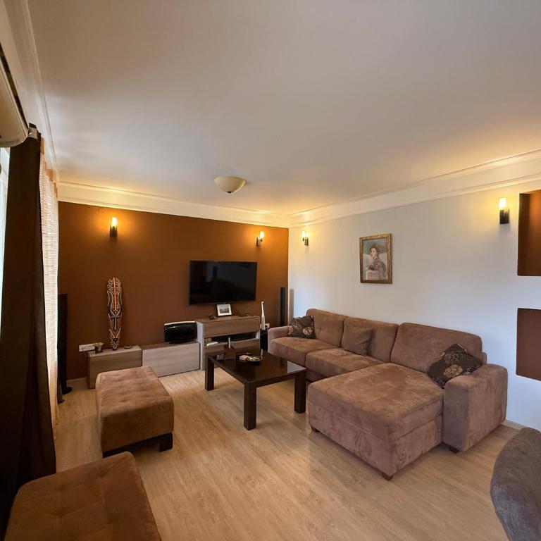 MarFri Apartments - One-Bedroom Apartment - 6