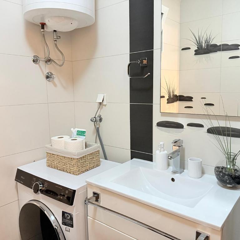 MarFri Apartments - One-Bedroom Apartment - 11