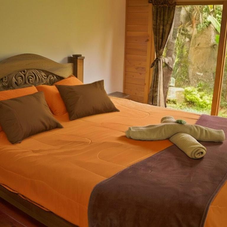Hotel Campestre Rocas Del Paraíso - Habitación Doble con vistas al parque - 4