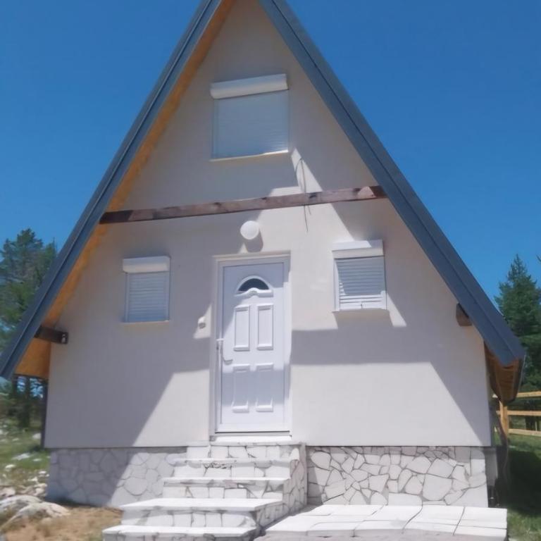 Mountain Oasis - Vacation Home - 16