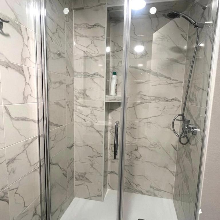 ZONA LUXURY 1 a 5 min de la ESTACIÓN DE BUS Y TREN MARÍA ZAMBRANO - Apartamento de 1 dormitorio - 10