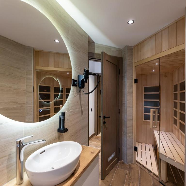 Satelit Lux Zlatibor - SPA & half board by Satelit Resorts - Superior Apartment with Sauna - 3