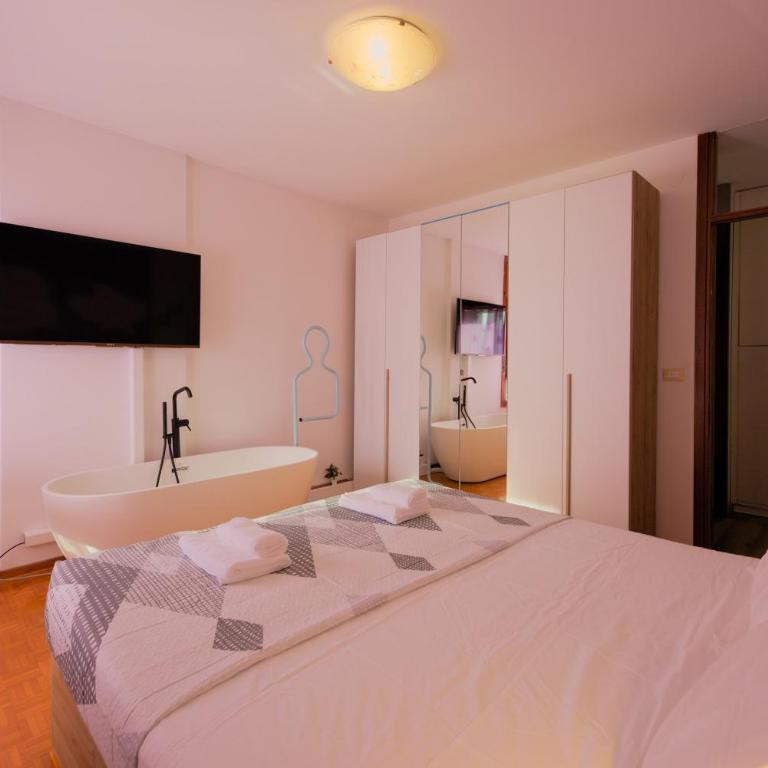 Suite con Vasca Panoramica - Appartamento con 1 Camera da Letto - 8