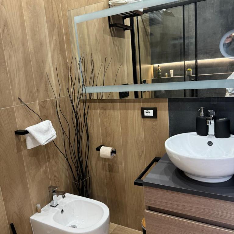 Living - Deluxe Twin Room - 16