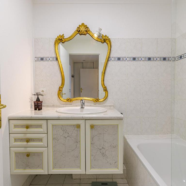 FEEL HOME - CAIS De PIERLAS - Appartement 2 Chambres avec Terrasse - 9