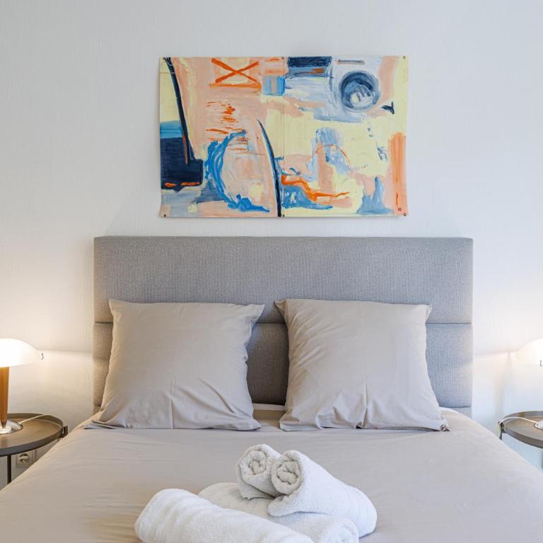 FEEL HOME - CAIS De PIERLAS - Appartement 2 Chambres avec Terrasse - 14