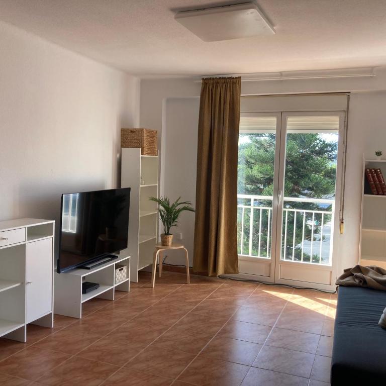 Casa Familiar del Grau - Apartamento de 3 dormitorios con balcón - 2