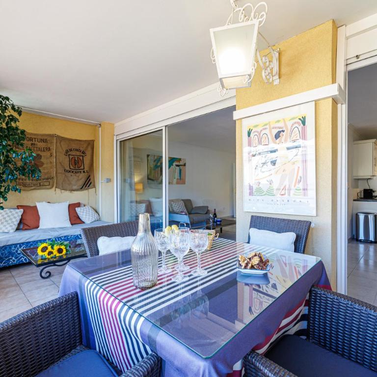 FEEL HOME - CAIS De PIERLAS - Appartement 2 Chambres avec Terrasse - 32