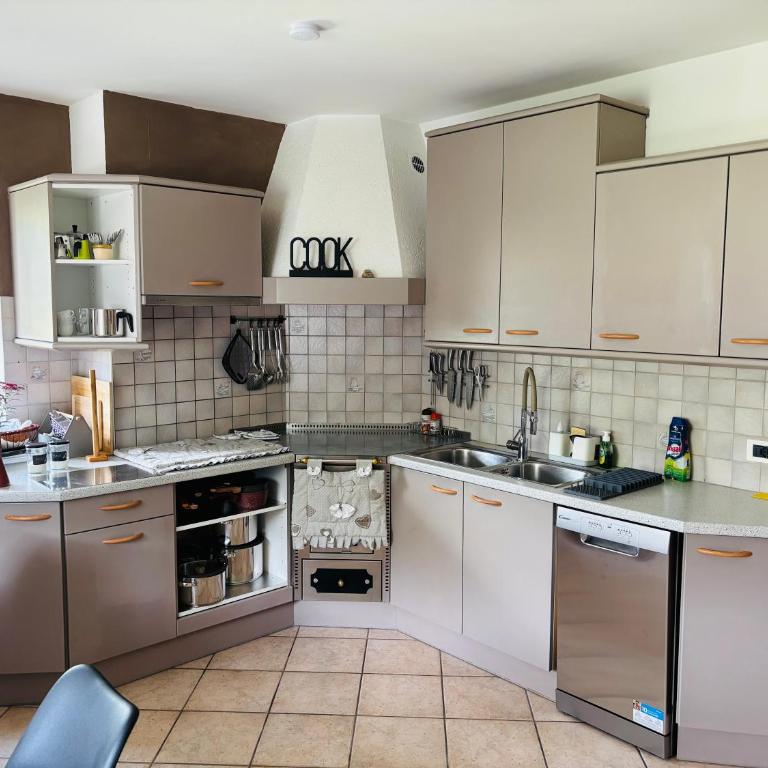 Ciasa Fam Comploi - Appartamento con 3 Camere da Letto - 12