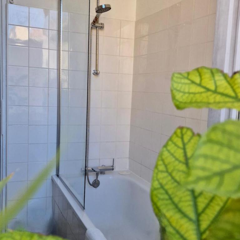 Apartment Joie de Vivre - Appartement 3 Chambres Premium avec Balcon - 34