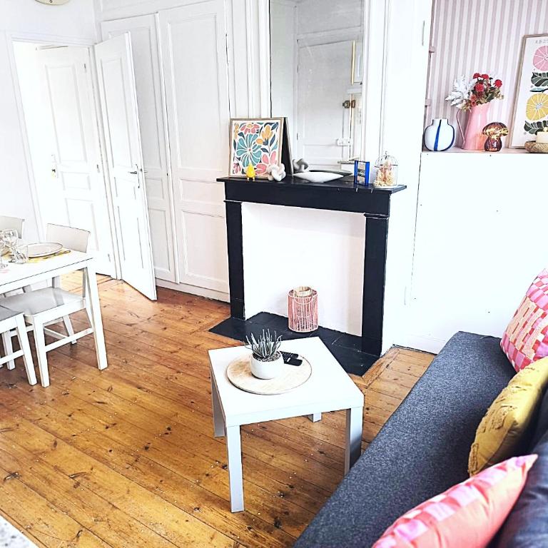 Appartement Charmant - Lille Vauban - Proche Metro - Universite - Appartamento con 1 Camera da Letto - 42