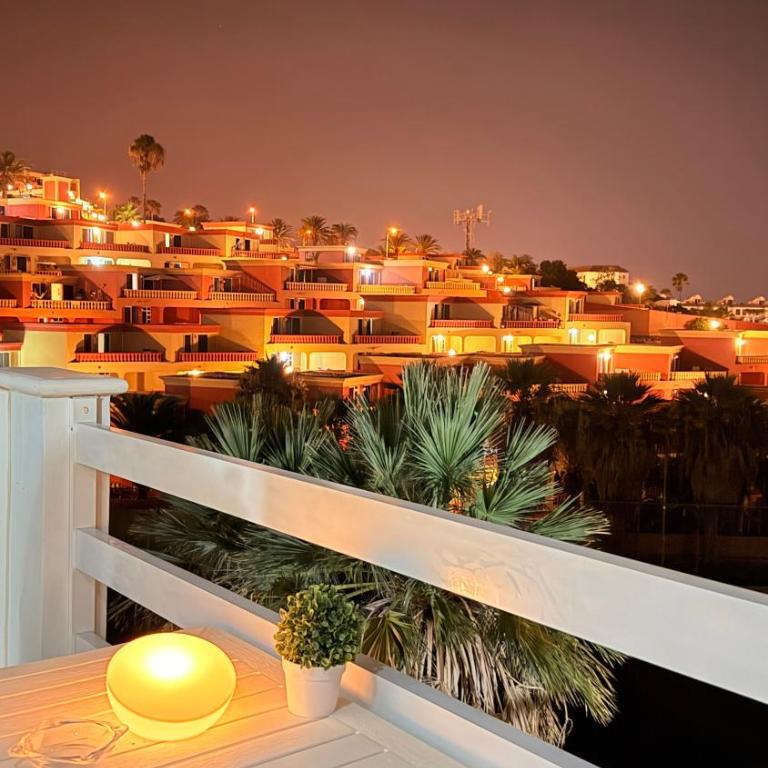 Costa Adeje Cozy Sunset Ocean Apt View With Balcony D By-Tenerife365 - Casa - 4