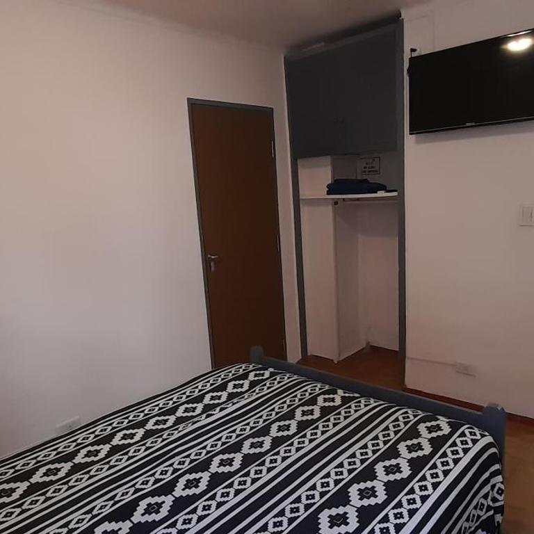 Hospedaje Alicia - Habitación Doble con baño privado - 7