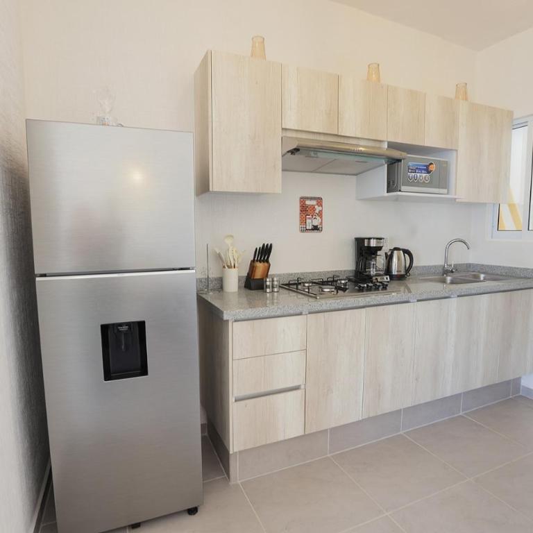 Hikari Condon - Three-Bedroom Apartment - 5
