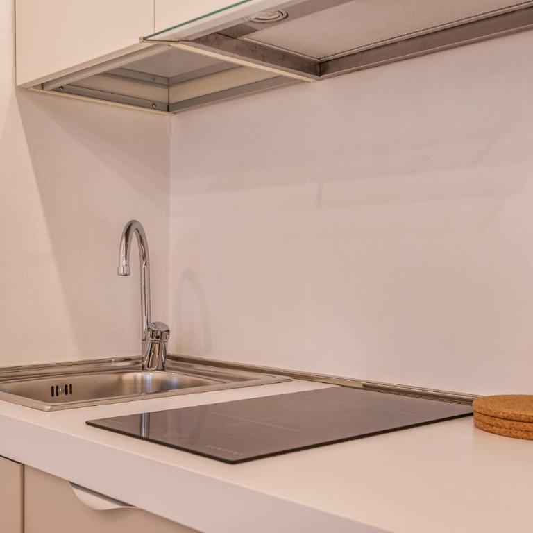 Milano Uni Cattolica Via Novati 2 Pax Wi-Fi - Appartamento con 1 Camera da Letto - 5