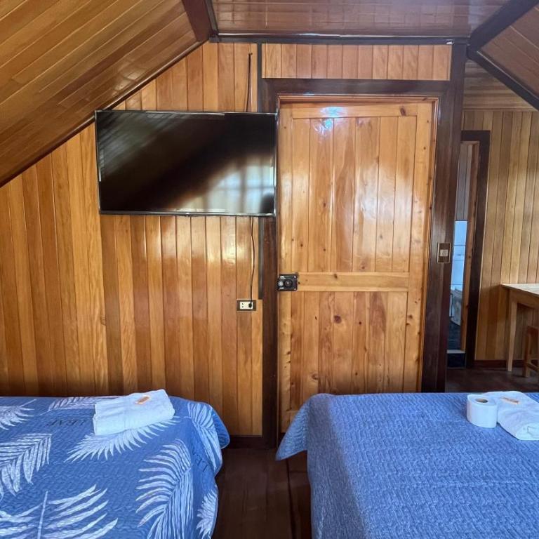 Cabañas R4nch Oxapampa - Habitación Cuádruple con vistas a la montaña - 21