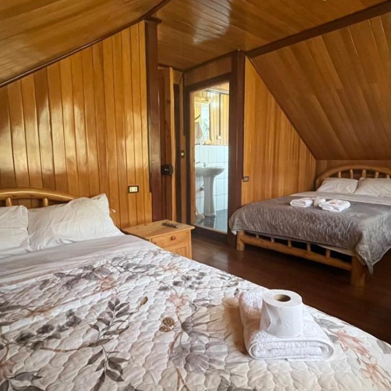 Cabañas R4nch Oxapampa - Habitación Cuádruple con vistas a la montaña - 12