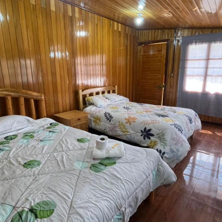 Cabañas R4nch Oxapampa - Habitación Familiar con vistas a la montaña - 11