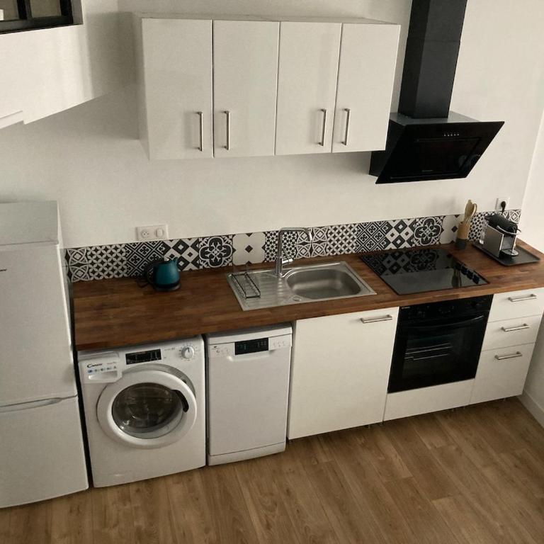 Appartement rénové plein centre - Apartamento de 2 dormitorios - 4