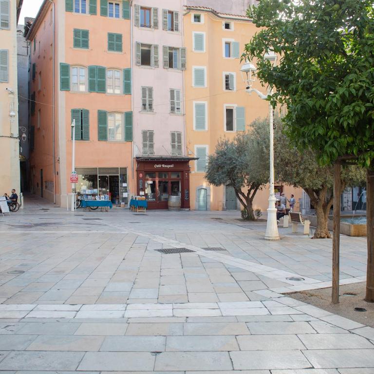 Cosy -T2 rénové Toulon centre ville - Appartamento con 1 Camera da Letto - 42